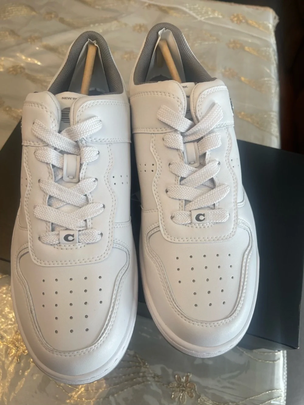 NWB coach women’s C201 lace up court sneakers size 8
